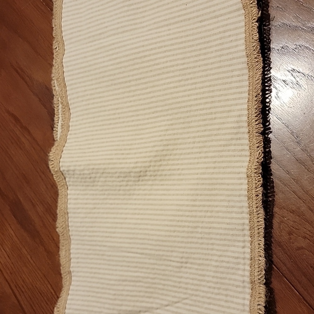 Homewear Table Runner - Picture 2 of 4